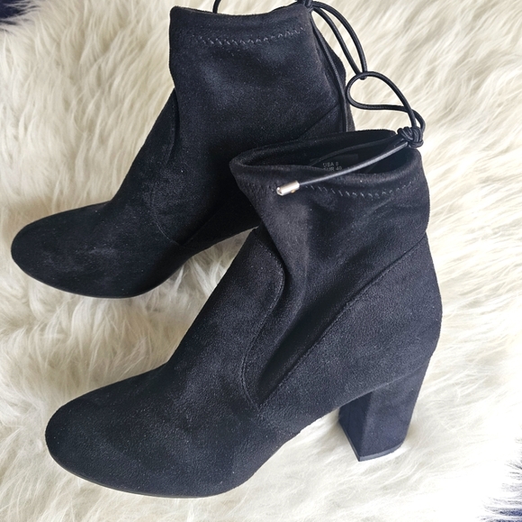 Christian Siriano black booties, size 8 - Picture 1 of 8